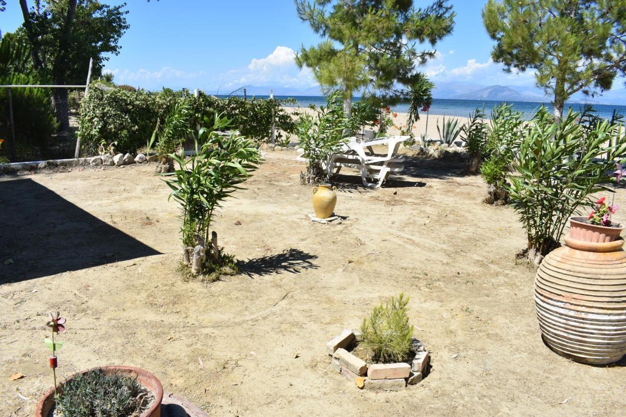 Bouka Beachfront Bungalows Agios Nikolaos  Dış mekan fotoğraf