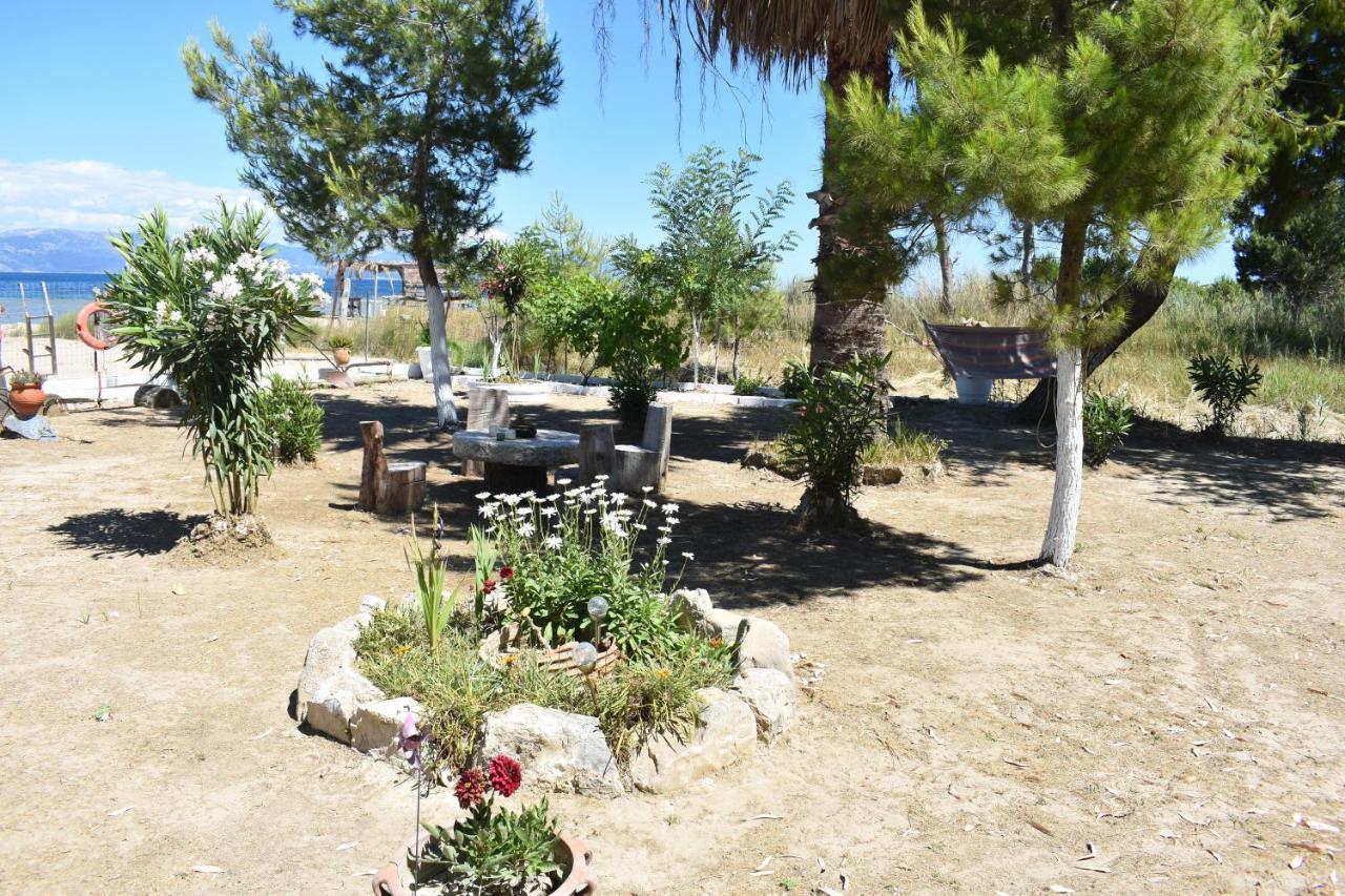 Bouka Beachfront Bungalows Agios Nikolaos  Dış mekan fotoğraf